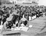 Troops prior to boarding either SS Makarini or HMAT Star of Victoria (A16) – Port Melbourne, 10 September, 1915. Reprinted courtesy of the Australian War Memorial.
